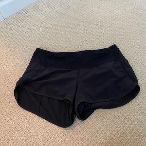 Lululemon shorts size 4